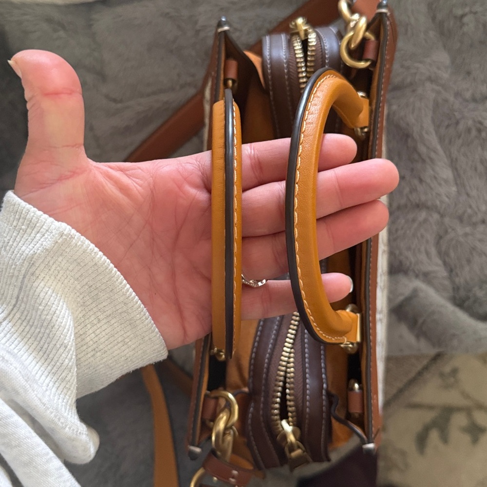 Brown and Tan Women's Handbag - Picture 6 of 13